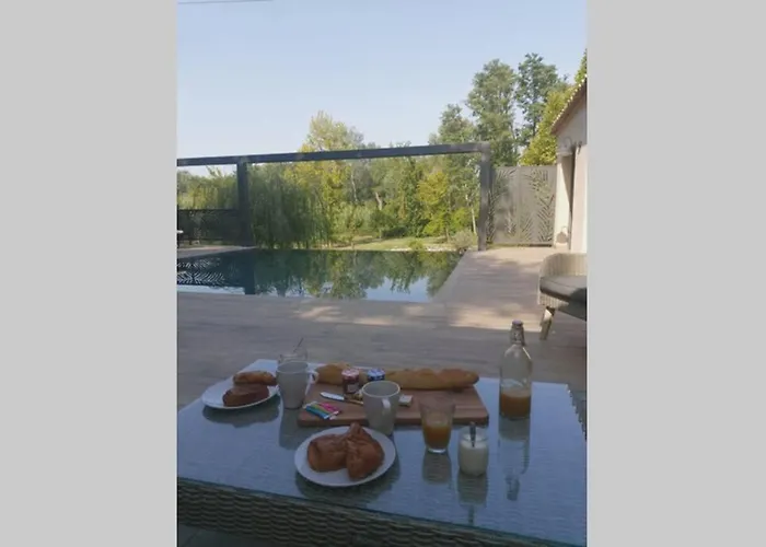 Un Petit Coin De Bali Avec Spa Et Piscine Prives