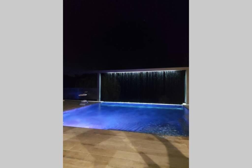 Holiday home Un Petit Coin De Bali Avec Et Piscine Prives *